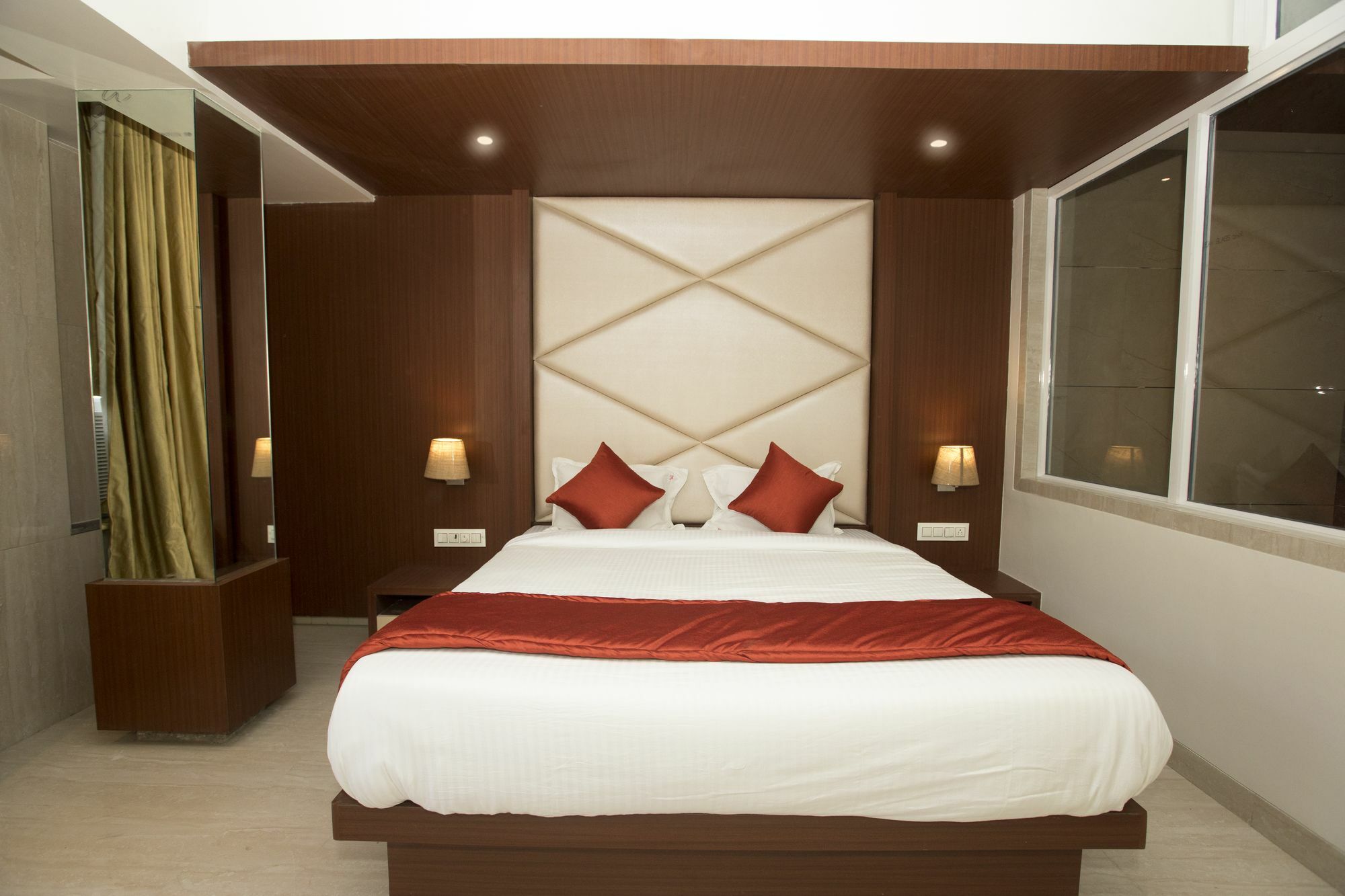Hotel Spring Inn Мумбаї Екстер'єр фото
